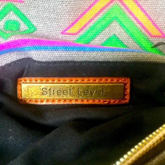 Street Level Leather Strap Southwestern Style Multi-Compartment Bifold Wallet - Picture 5 of 7